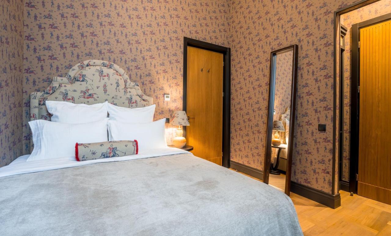 Communal Hotel Кутаиси Екстериор снимка