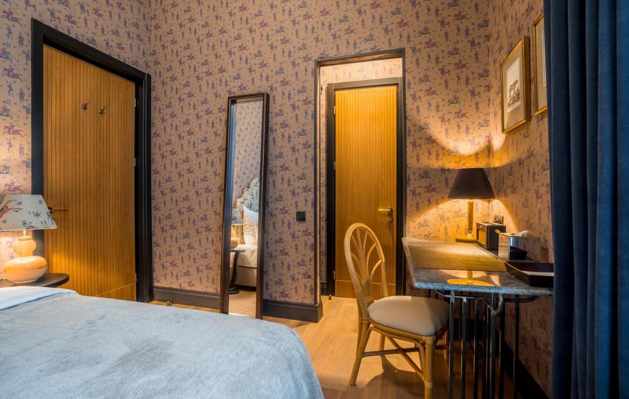 Communal Hotel Кутаиси Екстериор снимка