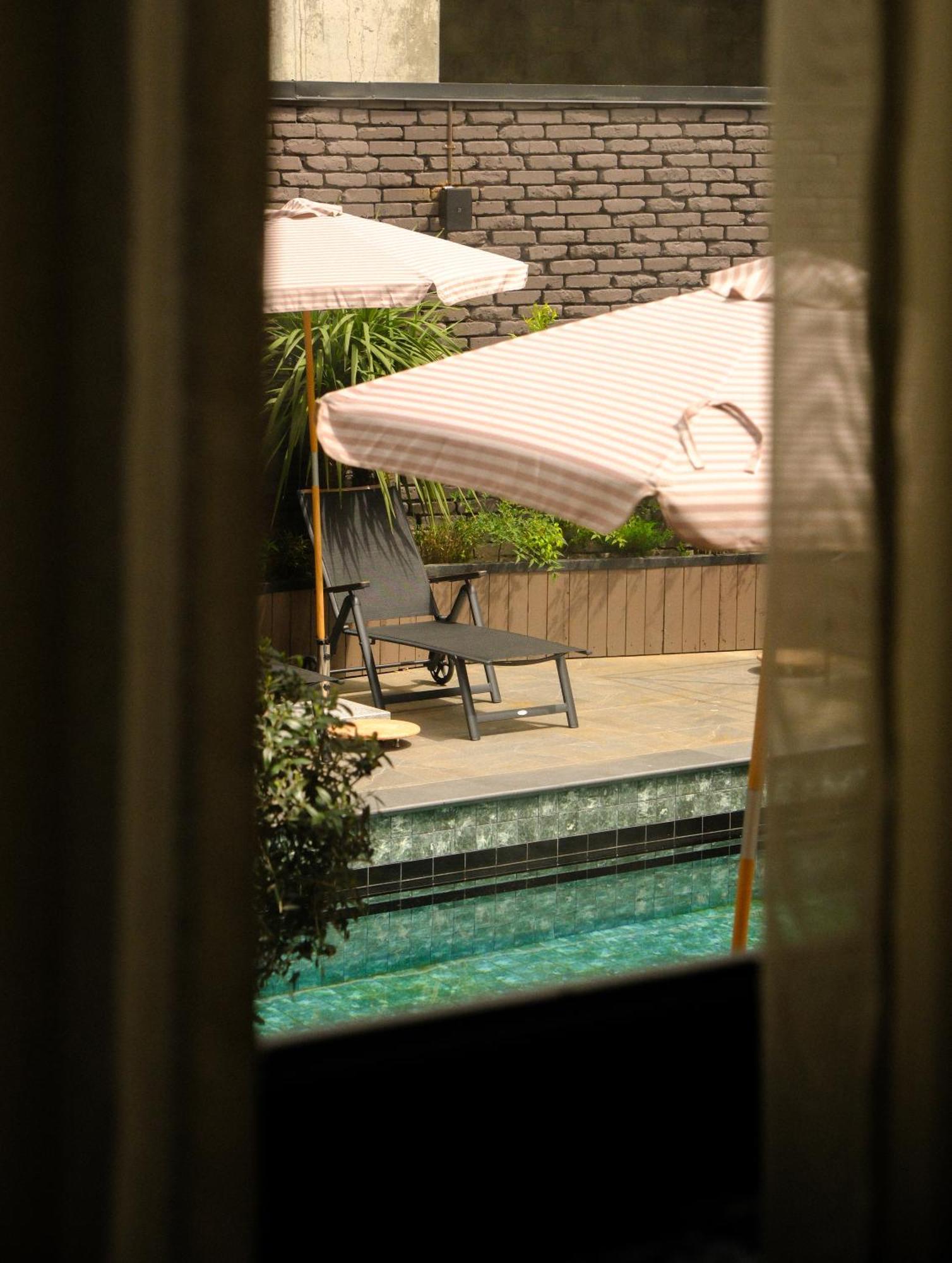 Communal Hotel Кутаиси Екстериор снимка