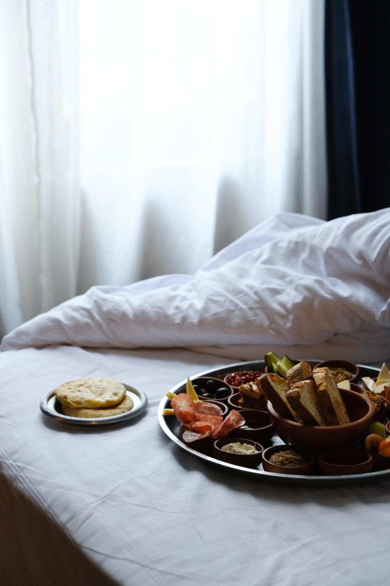 Communal Hotel Кутаиси Екстериор снимка